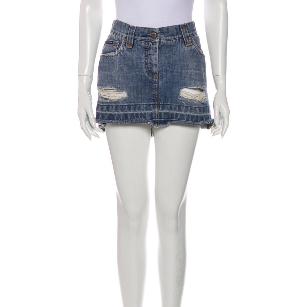 SOLD‼️Dolce & Gabbana Distressed Mini Skirt